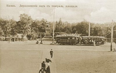 Державинский сад с Театральной лпощади